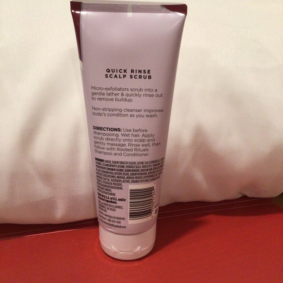 Rooted Rituals Quick Rinse Scalp Scrub - Picture 2 of 3